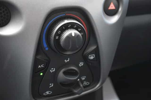 Toyota Aygo (2019) thumbnail 15