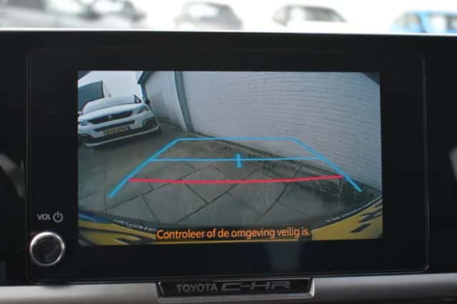 Toyota C-HR (2024) thumbnail 17