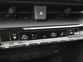 Toyota C-HR (2024) thumbnail 18