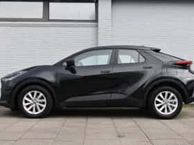 Toyota C-HR (2024) thumbnail 5