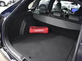 Toyota RAV4 (2025) thumbnail 3