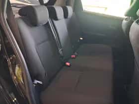 Toyota Yaris (2013) thumbnail 14