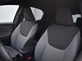 Toyota Yaris (2022) thumbnail 4