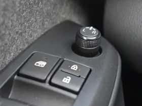 Toyota Yaris (2022) thumbnail 8