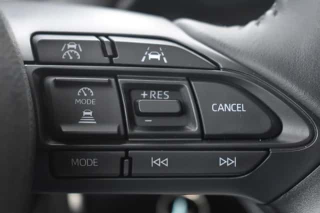 Toyota Yaris (2025) thumbnail 12