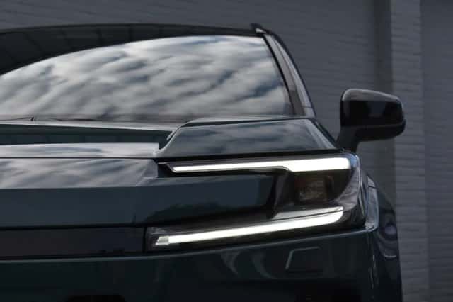 Toyota RAV4 (2025) thumbnail 2