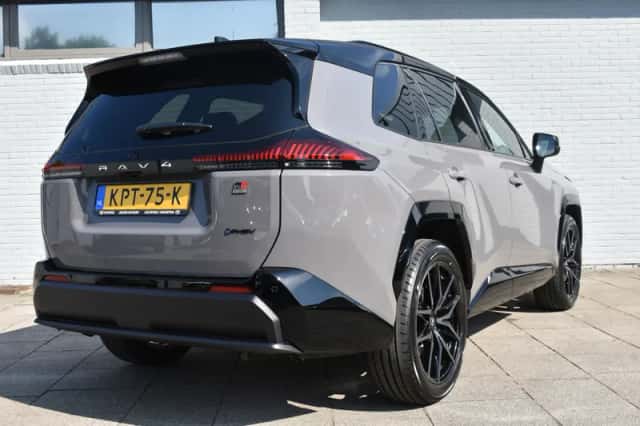 Toyota RAV4 (2026) thumbnail 5