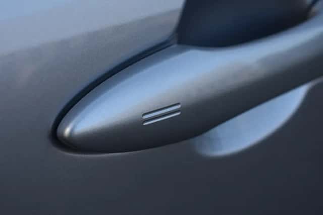 Toyota Yaris Cross (2024) thumbnail 2