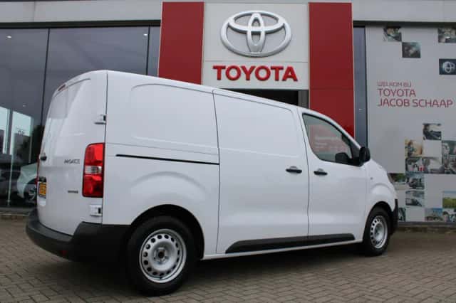 Toyota Proace (2024) thumbnail 7