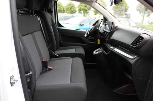 Toyota Proace (2024) thumbnail 8