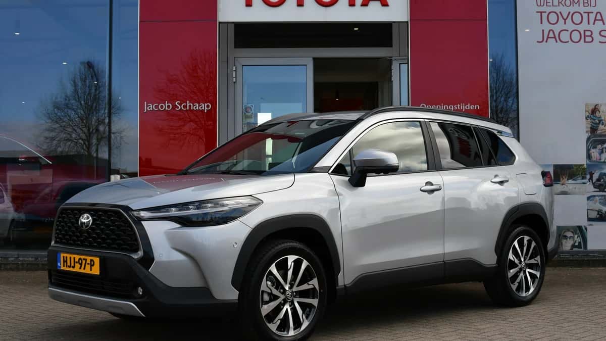 Toyota Corolla (2025) — foto 1