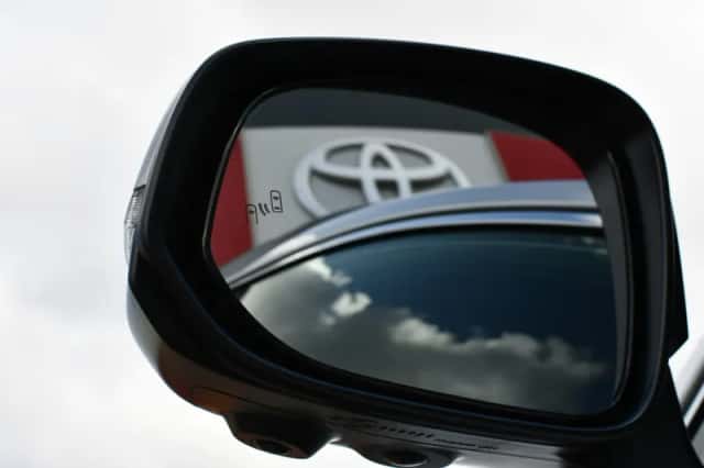 Toyota Corolla (2025) thumbnail 8