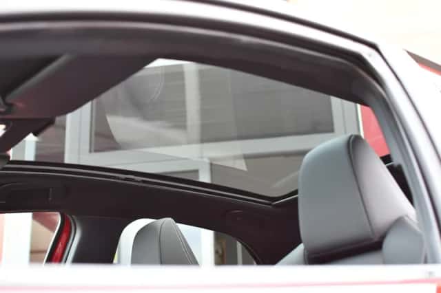 Toyota Yaris (2025) thumbnail 4