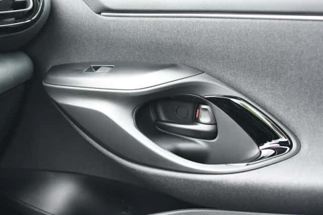 Toyota Yaris (2025) thumbnail 33