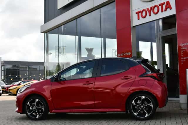 Toyota Yaris (2025) thumbnail 5