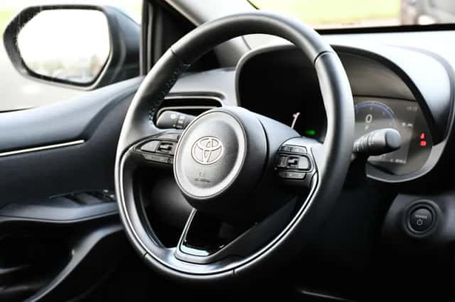 Toyota Yaris (2025) thumbnail 25