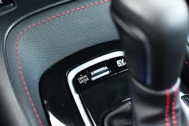 Toyota Corolla (2024) thumbnail 21