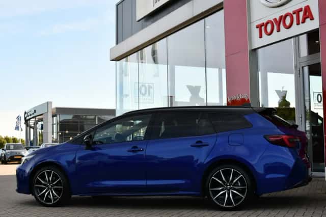 Toyota Corolla (2024) thumbnail 5