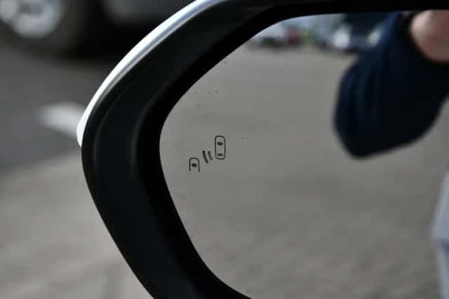 Toyota Corolla (2024) thumbnail 12