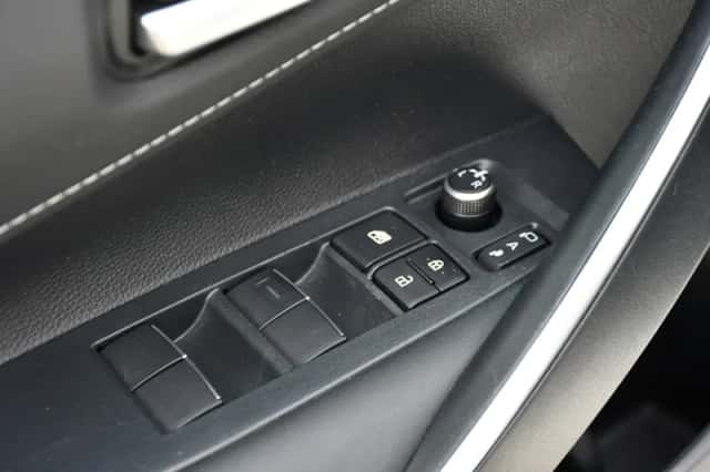 Toyota Corolla (2024) thumbnail 19
