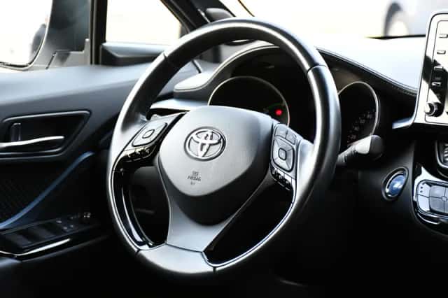 Toyota C-HR (2022) thumbnail 28