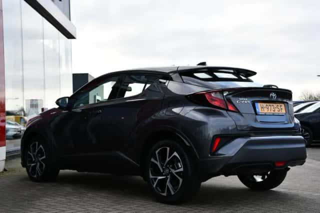 Toyota C-HR (2020) thumbnail 13