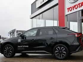 Toyota bZ4X (2025) thumbnail 5