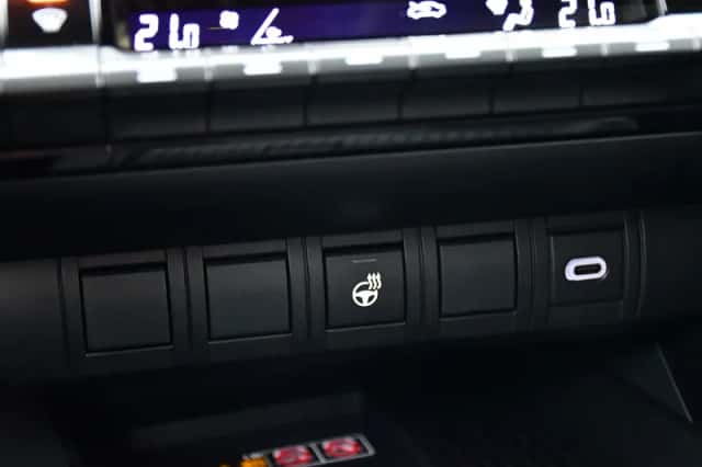 Toyota C-HR (2026) thumbnail 27