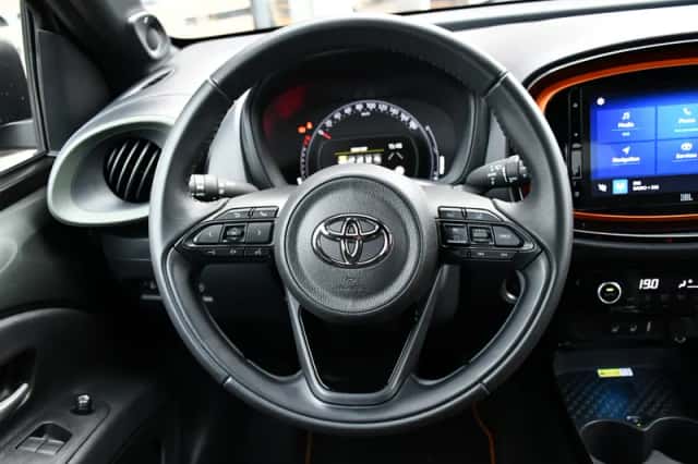 Toyota Aygo (2022) thumbnail 24