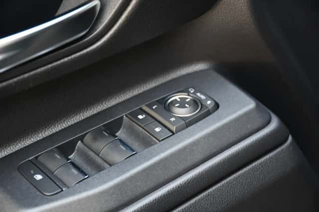 Toyota Land Cruiser (2024) thumbnail 14