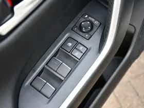 Toyota RAV4 (2021) thumbnail 22