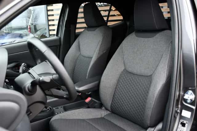 Toyota Yaris Cross (2024) thumbnail 4