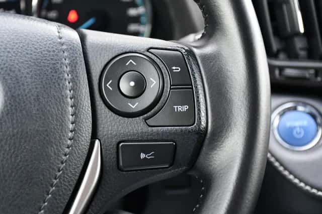 Toyota RAV4 (2016) thumbnail 26