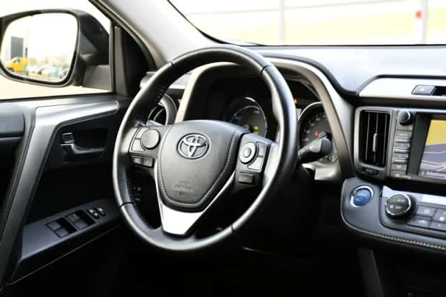 Toyota RAV4 (2016) thumbnail 31