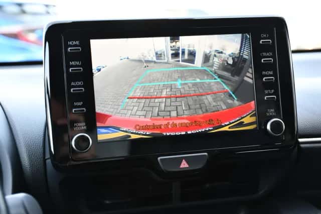 Toyota Yaris (2021) thumbnail 8