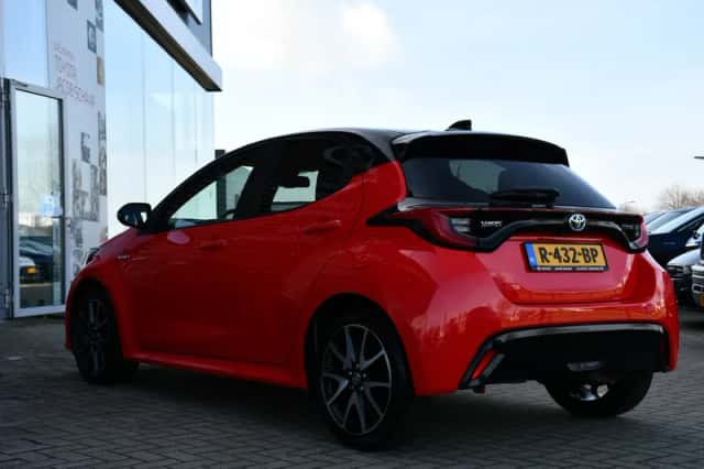 Toyota Yaris (2021) thumbnail 9