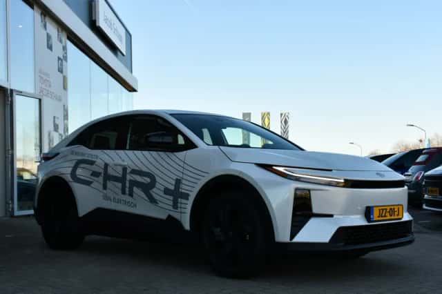 Toyota C-HR+ (2026) thumbnail 3