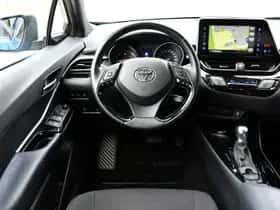 Toyota C-HR (2019) thumbnail 14