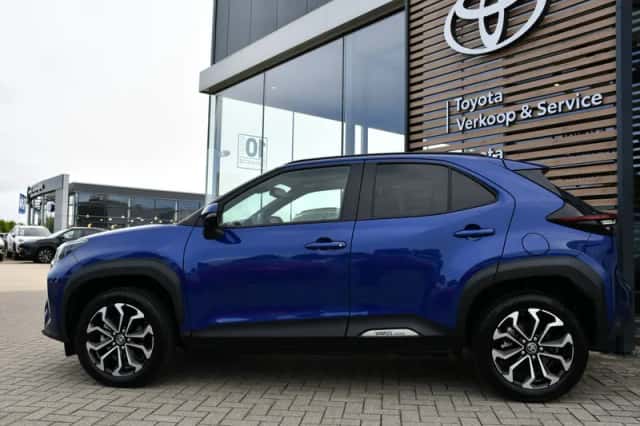 Toyota Yaris Cross (2023) thumbnail 3