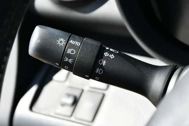 Toyota RAV4 (2009) thumbnail 3