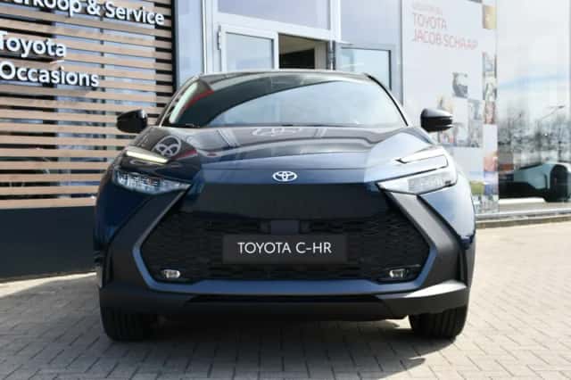 Toyota C-HR (2026) thumbnail 5