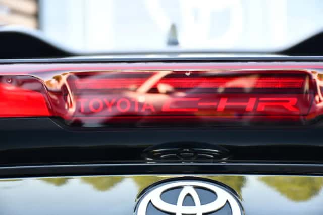 Toyota C-HR (2025) thumbnail 13