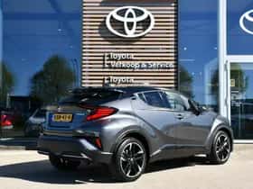 Toyota C-HR thumbnail 5