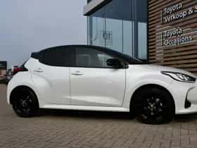 Toyota Yaris (2022) thumbnail 11