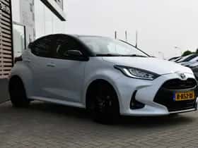 Toyota Yaris (2022) thumbnail 5
