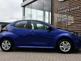 Toyota Yaris (2025) thumbnail 3