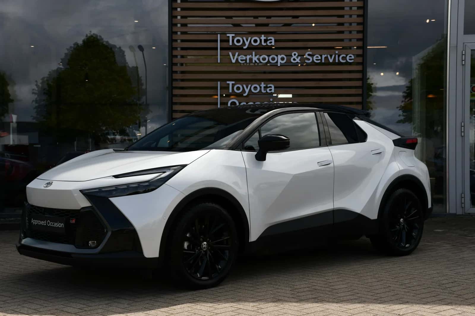 Toyota C-HR (2025) — foto 1