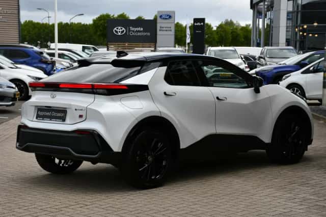 Toyota C-HR (2025) thumbnail 26