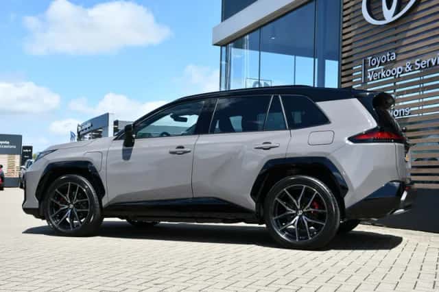 Toyota RAV4 (2026) thumbnail 5