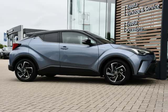Toyota C-HR (2020) thumbnail 6